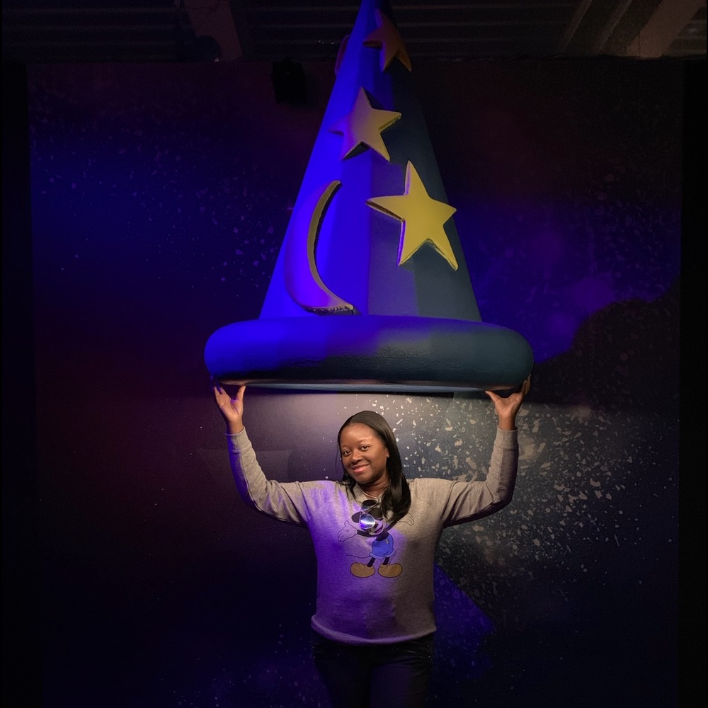 Meet your Posher, Simone